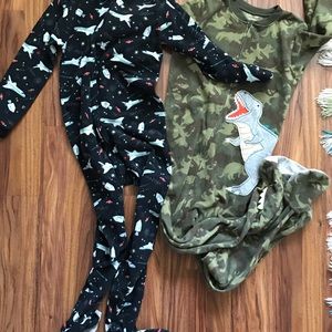 Bundle of Carter’s fleece pjs
